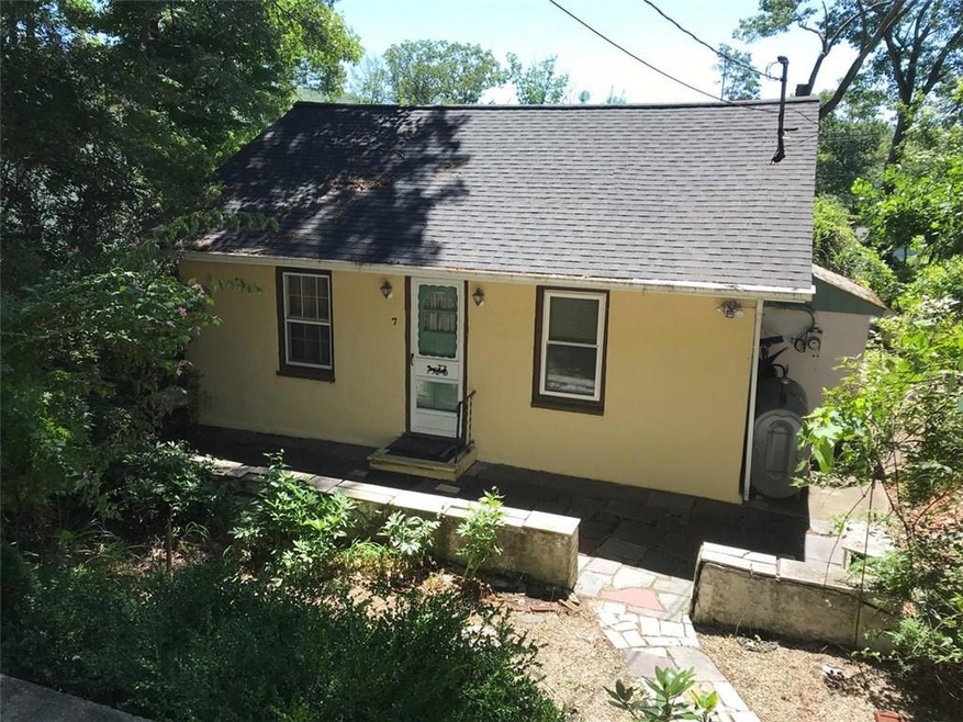 7 Diane Ct, Greenwood Lake, NY 10925 - photo 1