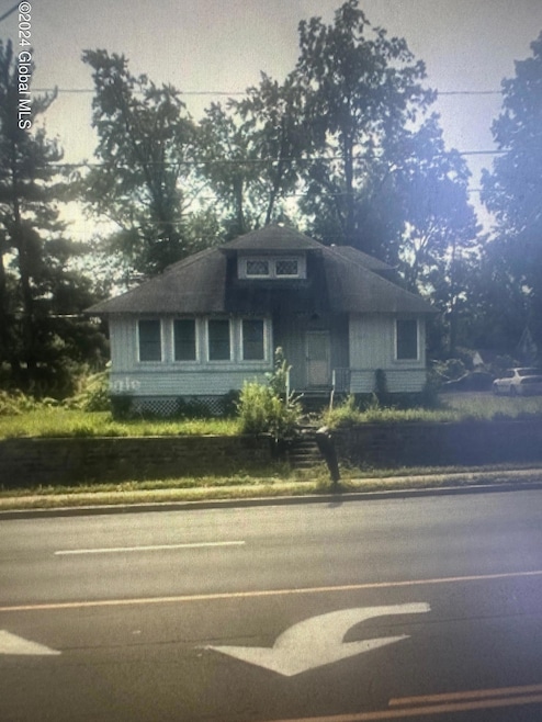 2800 Troy Schenectady Rd, Schenectady, NY 12309 - photo 1