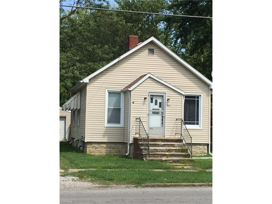 1 - 2 bedroom ranch.  full basement 1 car detached