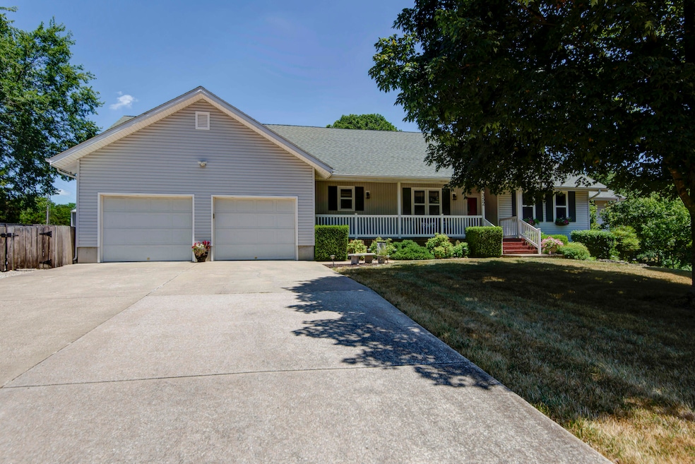 352 Timber Creek, Nixa, MO 65714 - photo 1