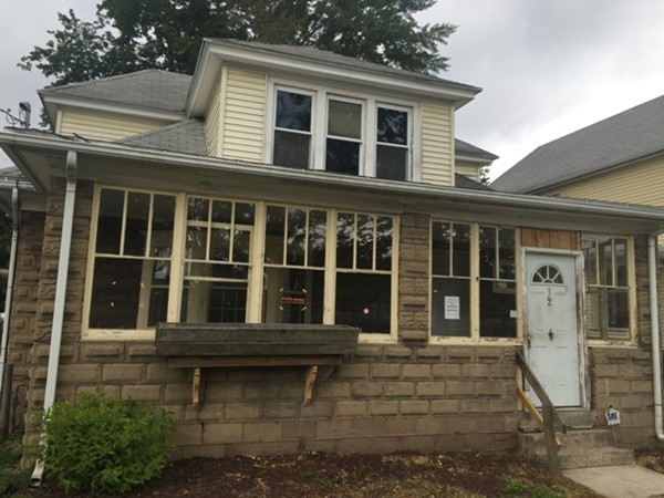 32 Edgemont St, Springfield, MA 01109 - photo 1