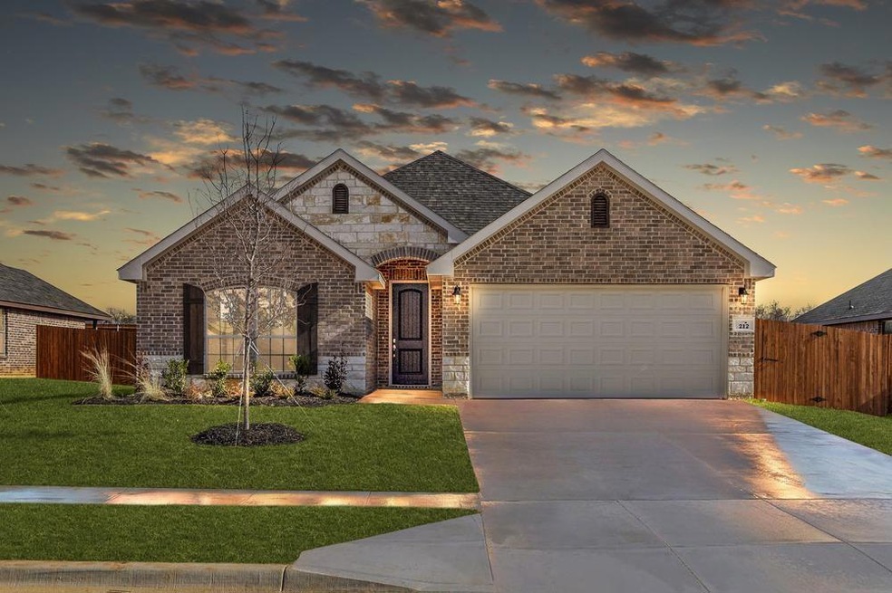 212 Magnolia Dr, Azle, TX 76020 - photo 1