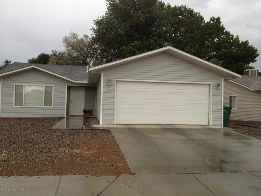 220 Valle Vista Dr, Farmington, NM 87401 - photo 1