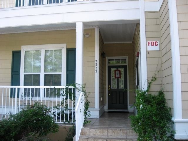 7213IndigoHall 001