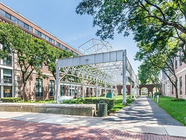 Parris Landing unit 4111, Charlestown, MA 02129 - photo 1