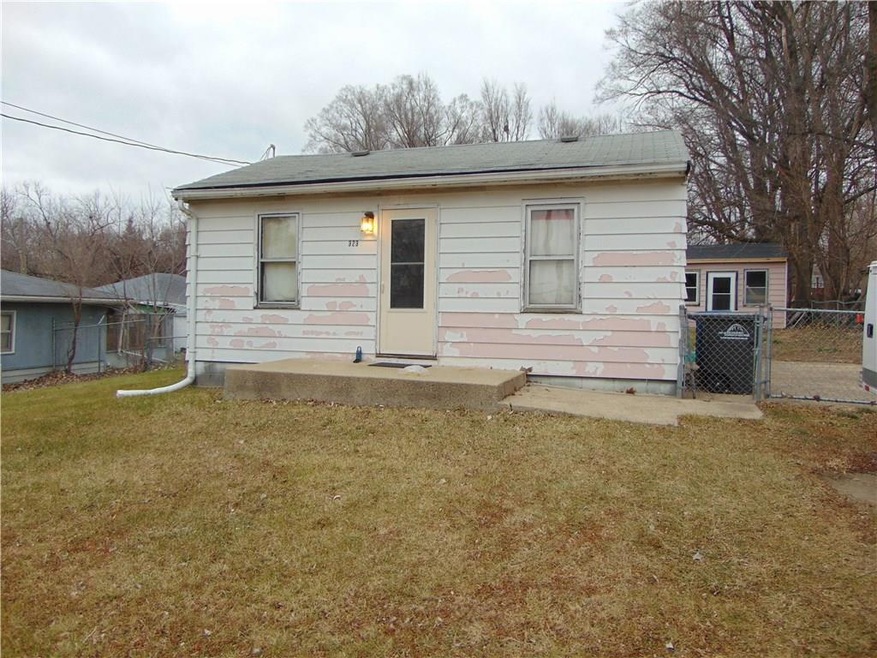 323 Hackley Ave, Des Moines, IA 50315 - photo 1