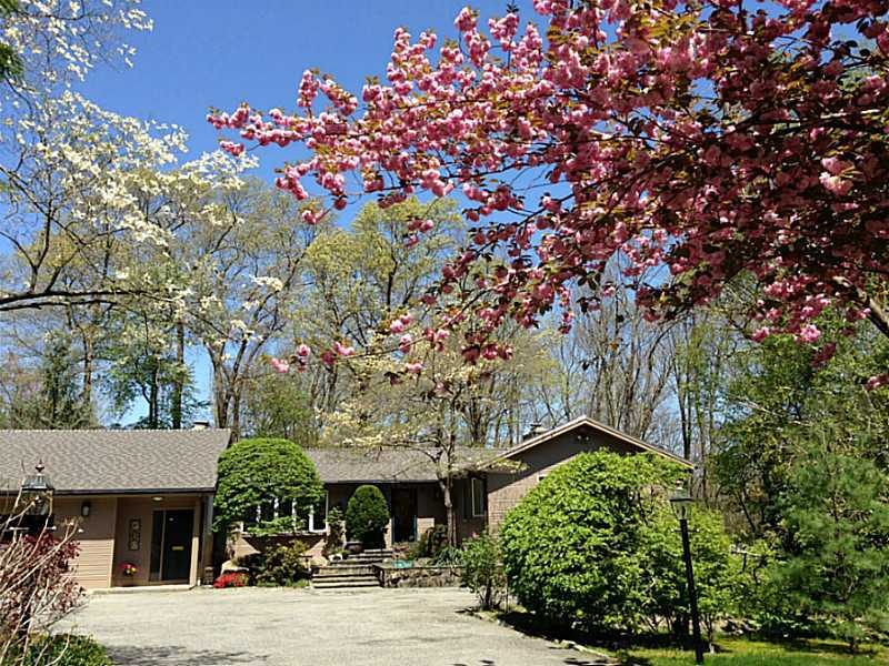 169 Cedar St, East Greenwich, RI 02818 - photo 1