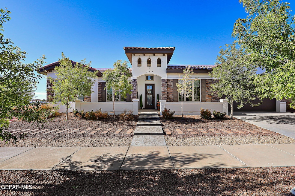 front elevation 2 car garage