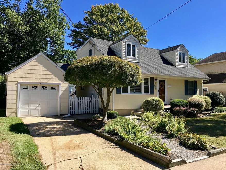 8 Elmwood Place, Leonardo, NJ 07737 - photo 1