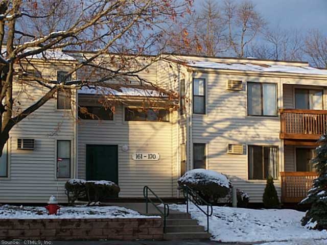162 Woodland Dr unit 162, Cromwell, CT 06416 - photo 1