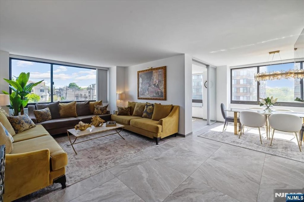 For Rent $6,000/month • Co-Listing Agent