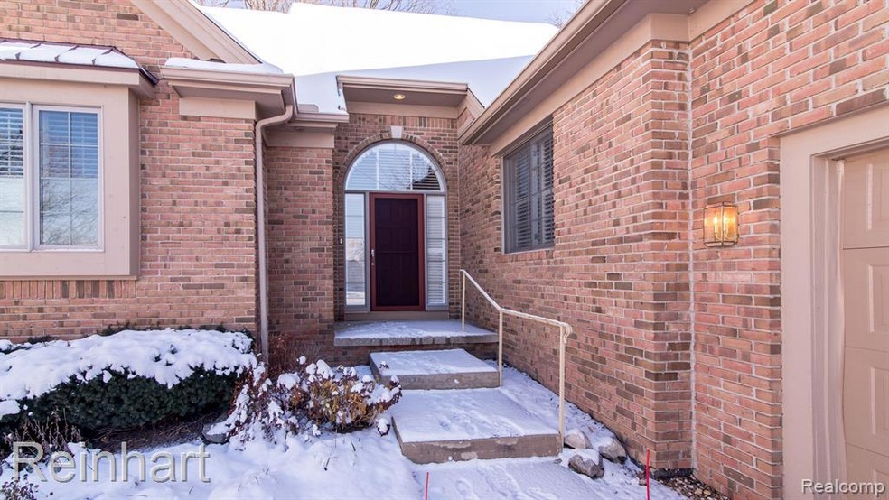 4653 Sawgrass Dr E unit 9, Ann Arbor, MI 48108 - photo 1