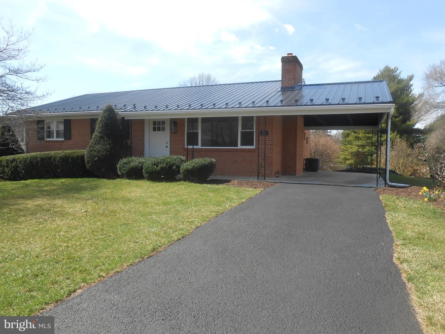 26 N Maple Ave, Smithsburg, MD 21783 - photo 1