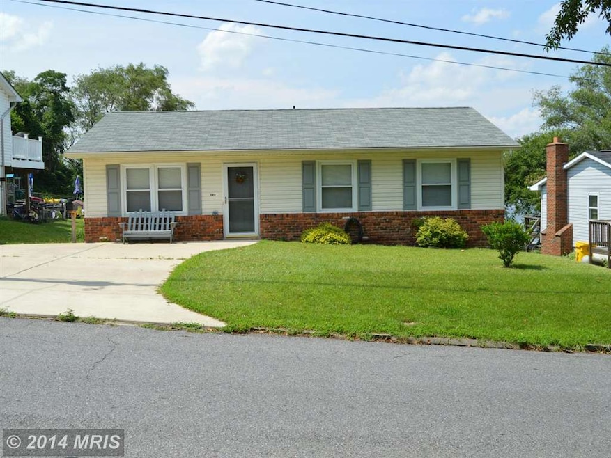 204 Harlem Rd, Pasadena, MD 21122 - photo 1