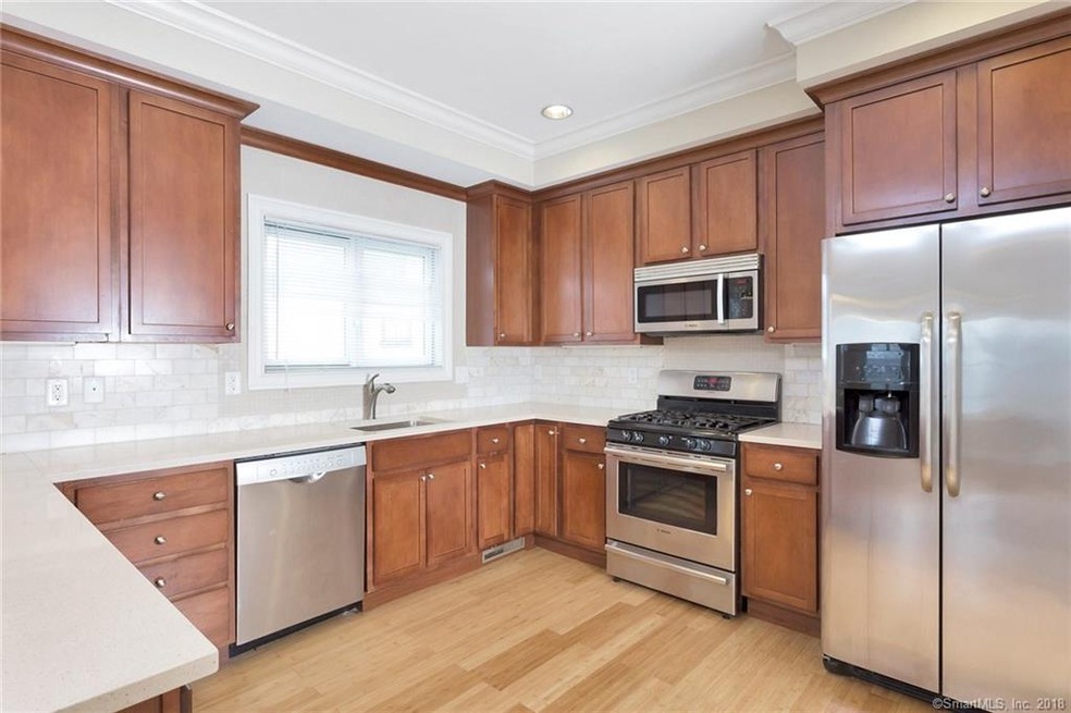 13 Dora St unit B, Stamford, CT 06902 - photo 1