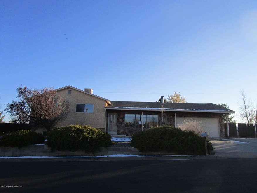 5701 Hill n Dale Dr, Farmington, NM 87402 - photo 1