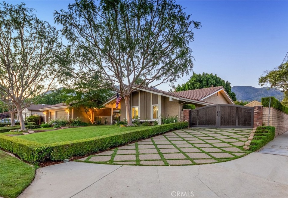 13704 De Foe Ave, Sylmar, CA 91342 - photo 1