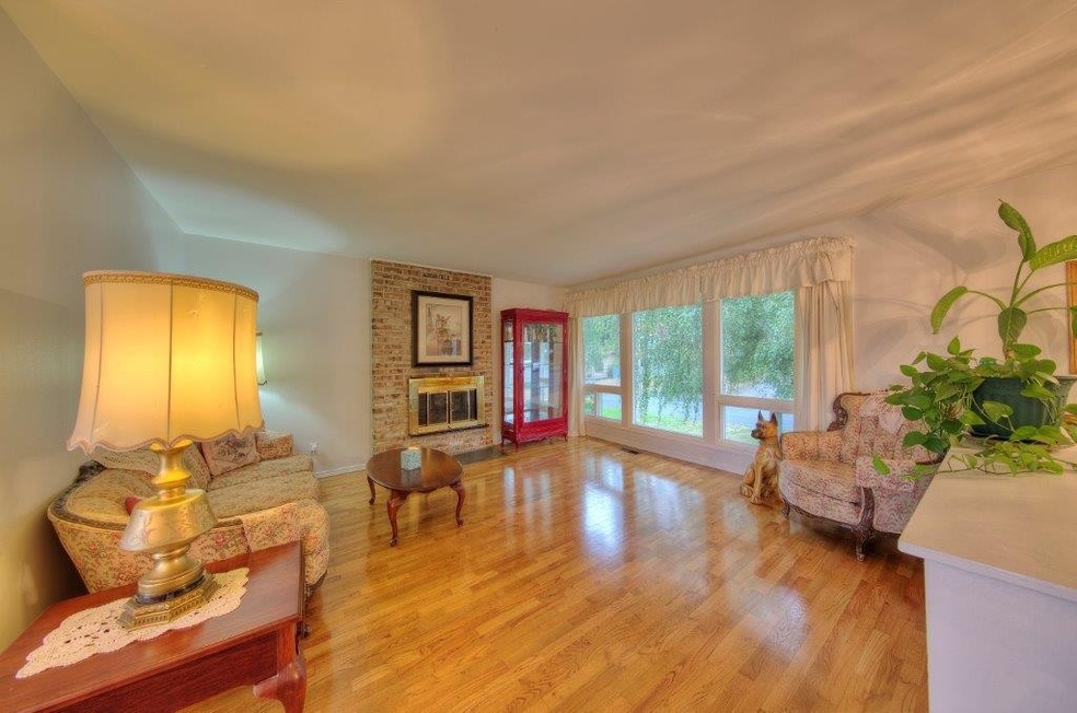 21261 14th Ave S, Des Moines, WA 98198 - photo 1