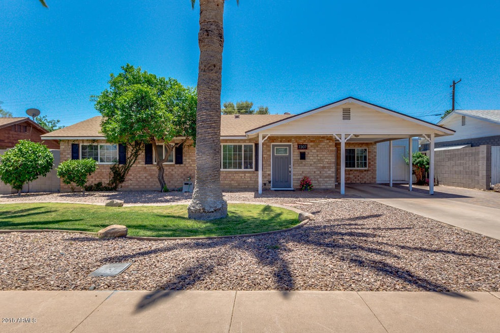 BEAUTIFUL CURB APPEAL