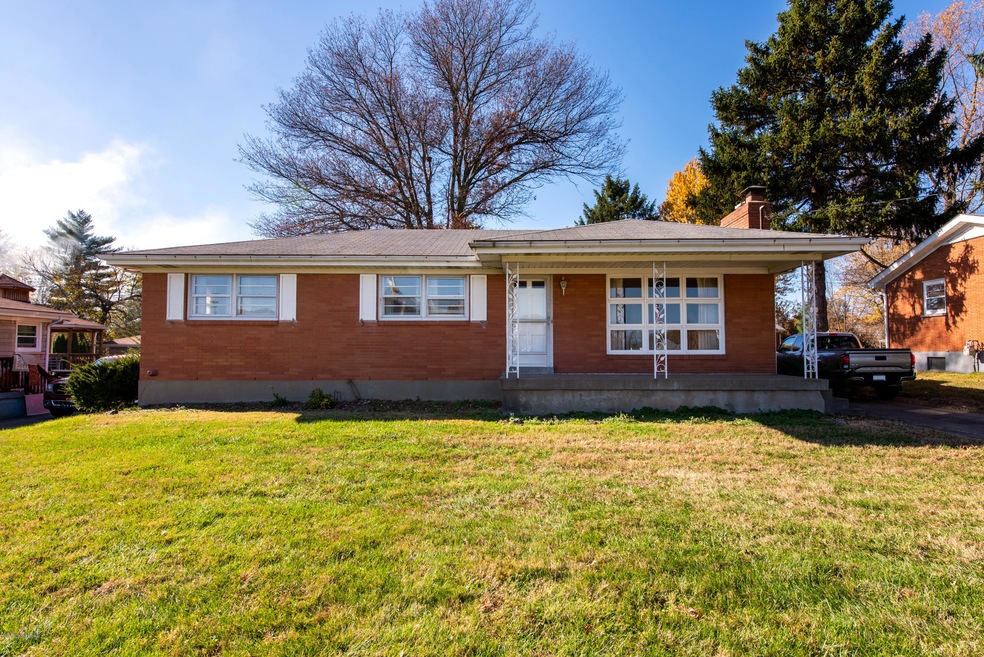 7902 Smyrna Pkwy, Louisville, KY 40228 - photo 1