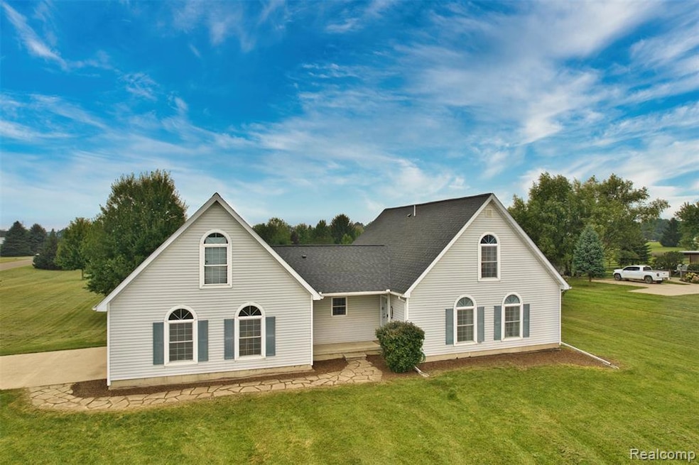 1014 Deer Valley Ln, Manchester, MI 48158 - photo 1