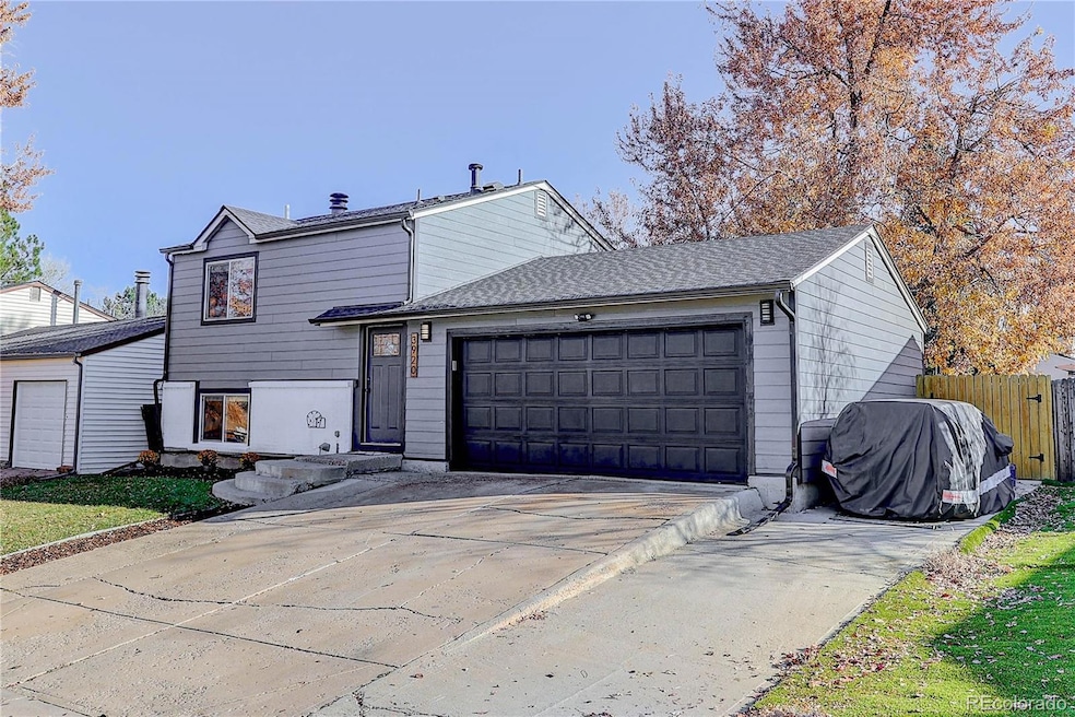 3920 S Truckee Ct, Aurora, CO 80013 - photo 1