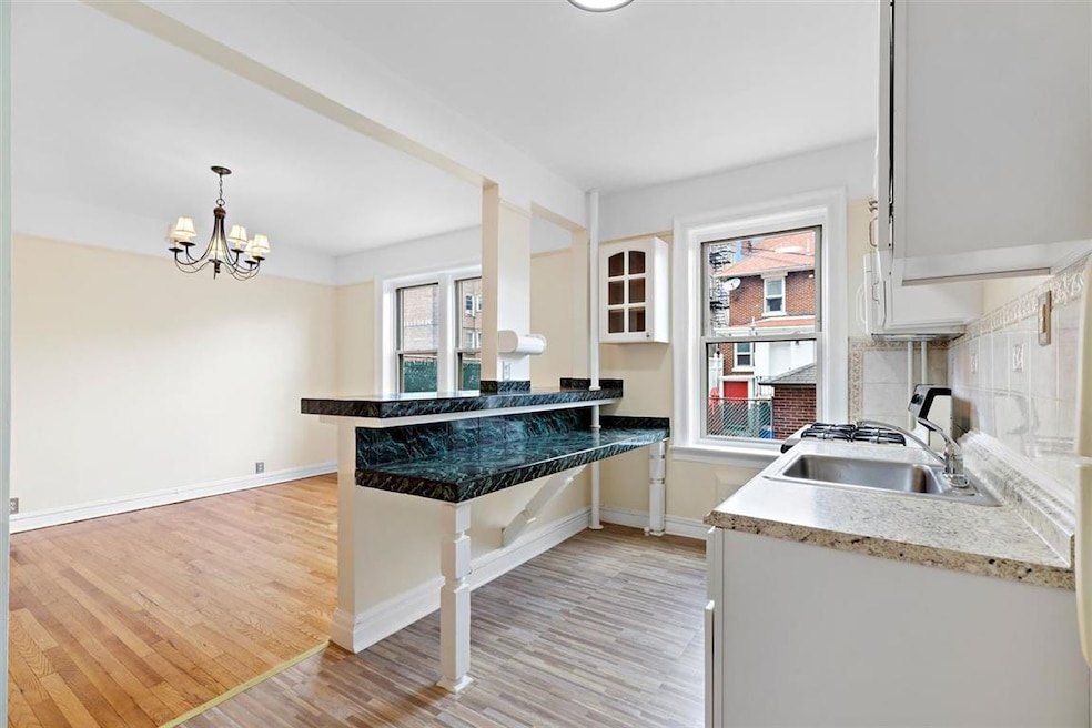 Sold $282,000 • Co-Listing Agent