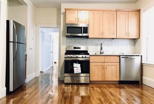 114 Thornton St unit 2, Roxbury, MA 02119 - photo 1