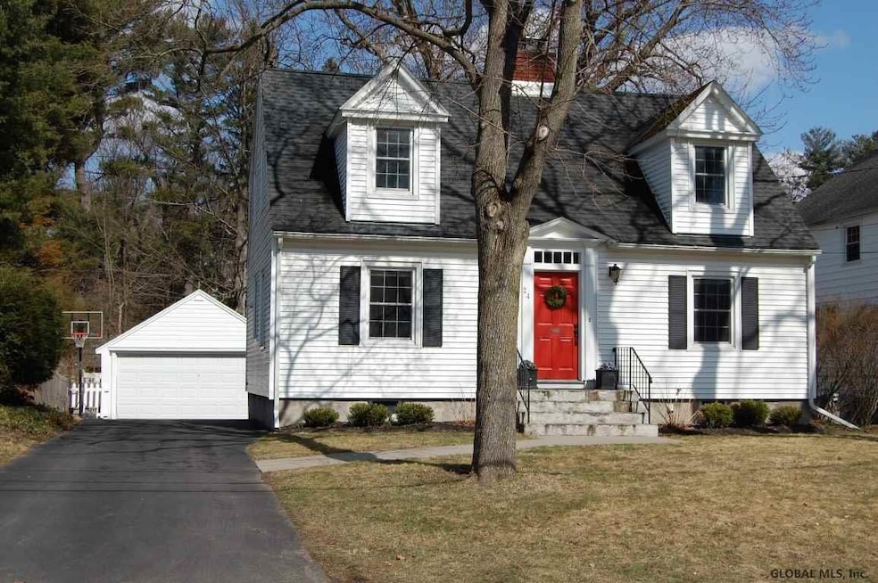 24 Roweland Ave, Delmar, NY 12054 - photo 1