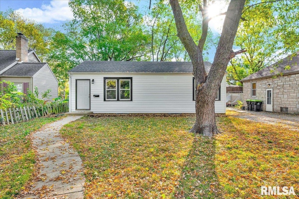 514 N 5th St, Chillicothe, IL 61523 - photo 1