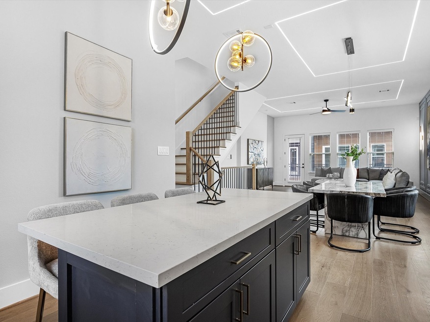 857 Fisher St unit C, Houston, TX 77018 - photo 1