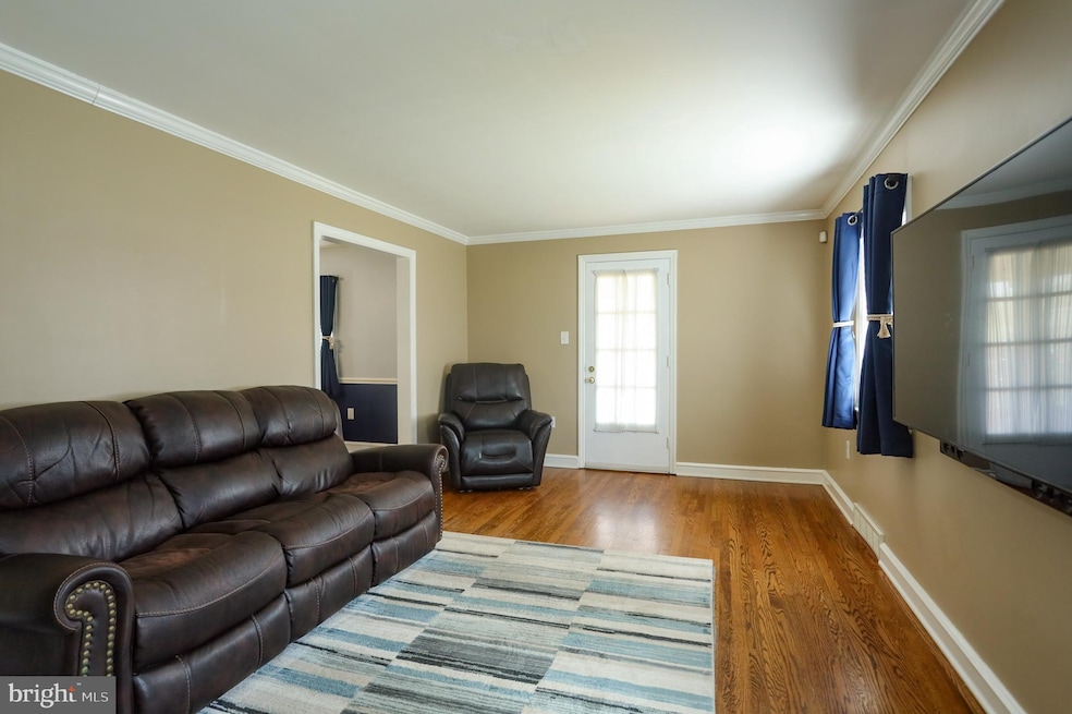 201 S Dupont Rd, Wilmington, DE 19805 - photo 1