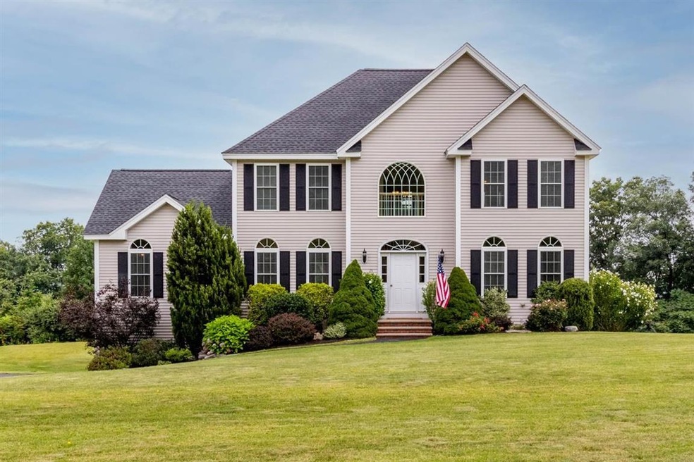 25 Collins Way, Pelham, NH 03076 - photo 1