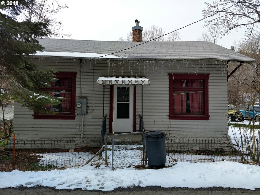 101 N Clark St, Canyon City, OR 97820 - photo 1