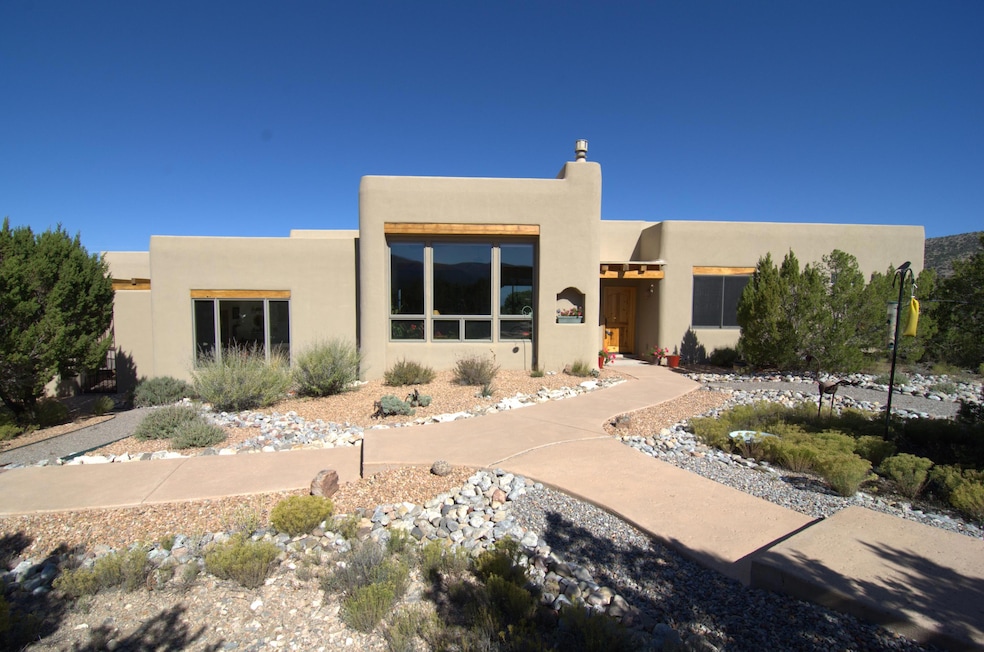 9 Cerrito Rojo Rd, Placitas, NM 87043 - photo 1