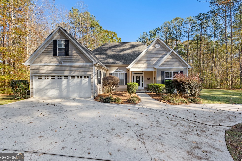 727 Hemphill Rd, Griffin, GA 30224 - photo 1