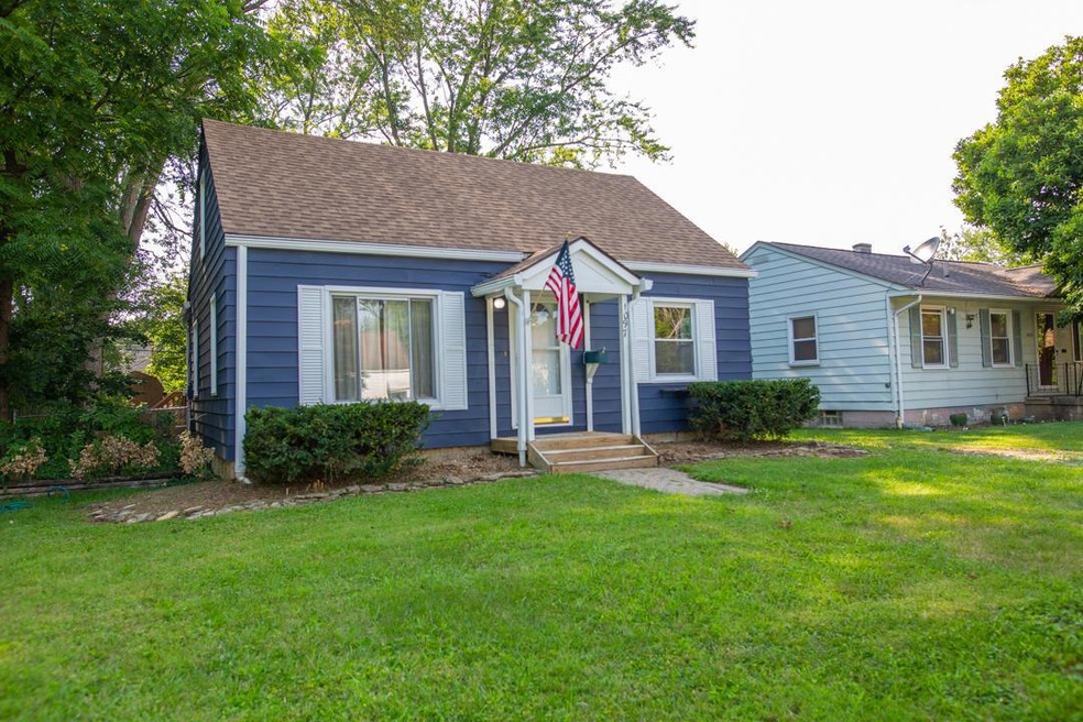 1097 Kenilworth Front 1
