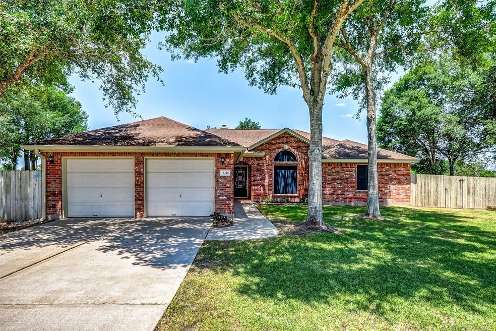 14226 Cally Cir, Needville, TX 77461 - photo 1