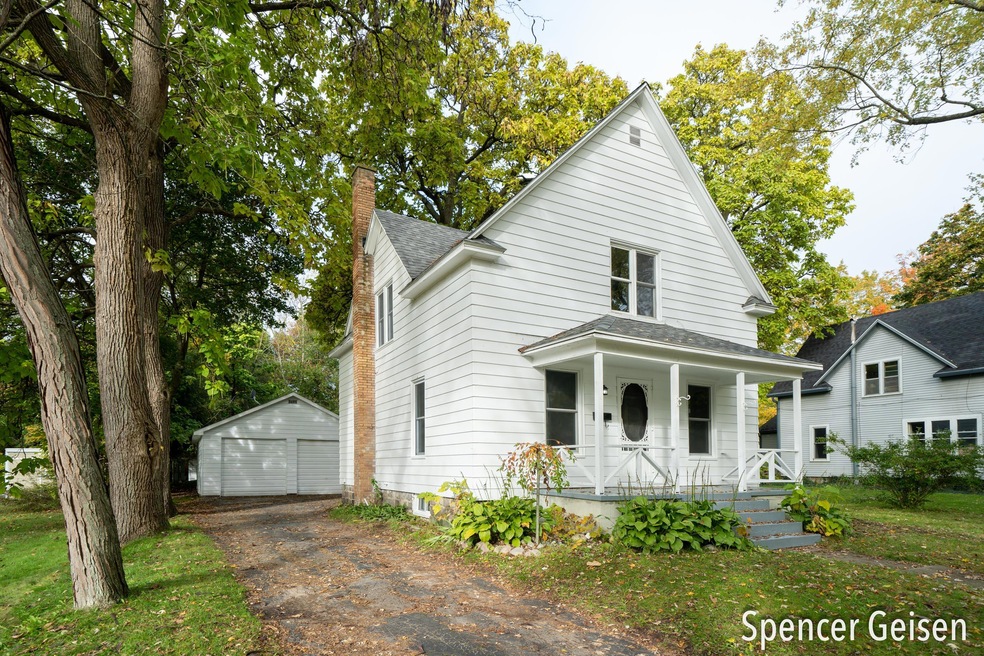 113 N Prospect St., Belding, MI 48809-1