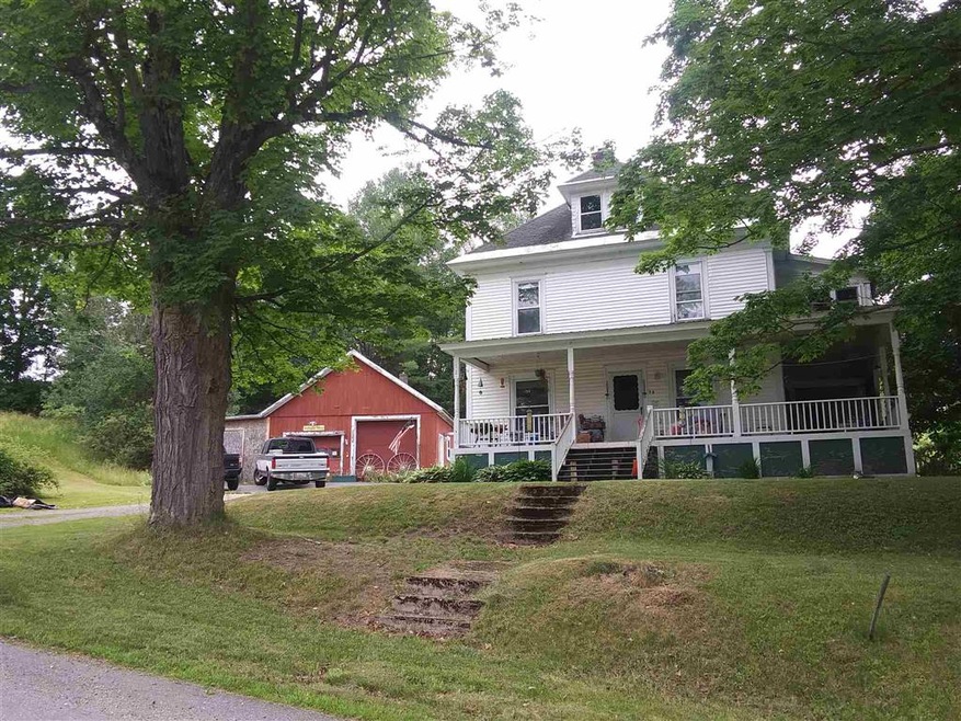 72 Hubbard Ave, Barton, VT 05822 - photo 1