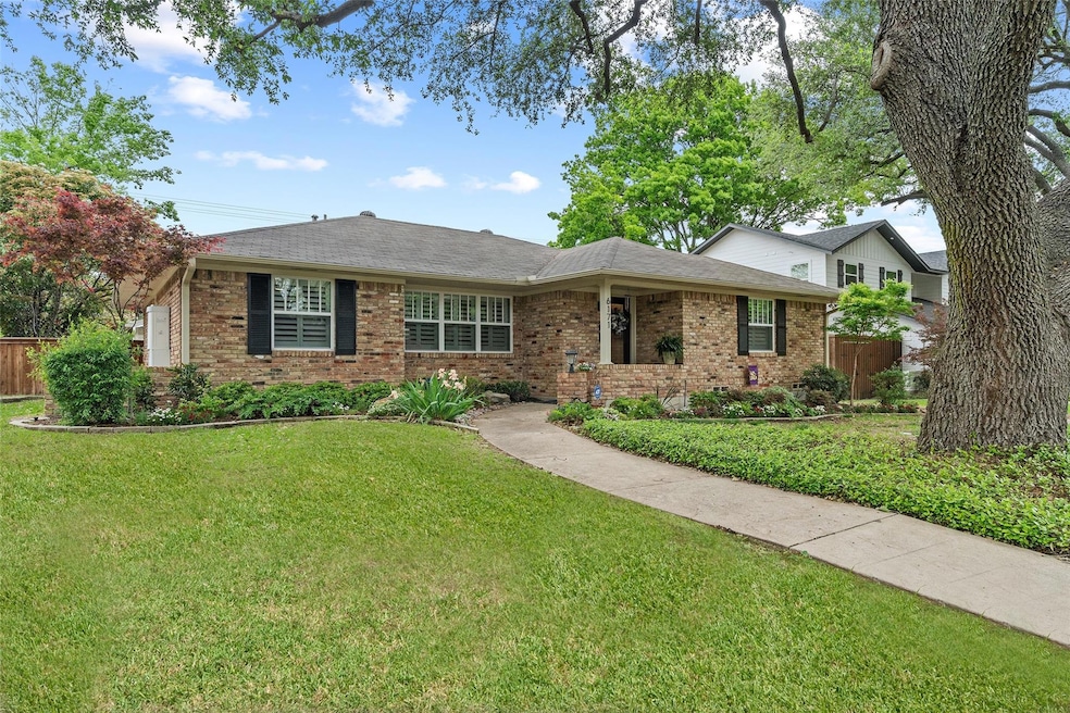 6171 Saratoga Cir, Dallas, TX 75214 - photo 1