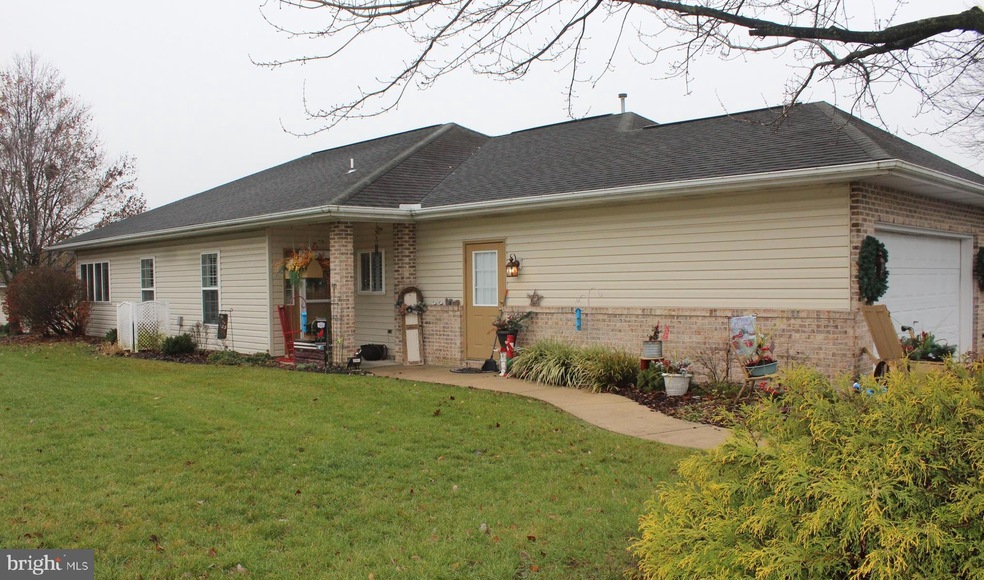 505 School Ln, Mount Joy, PA 17552 - photo 1