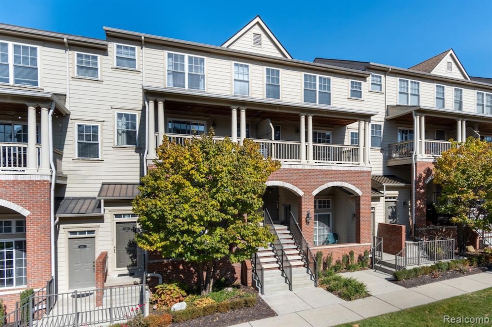 3923 Forester Blvd, Auburn Hills, MI 48326 - photo 1