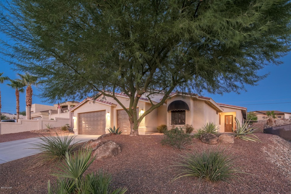 Dramatic curb appeal