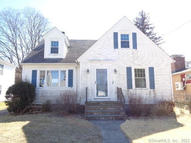 27 McDonald Ave, Waterbury, CT 06710 - photo 1