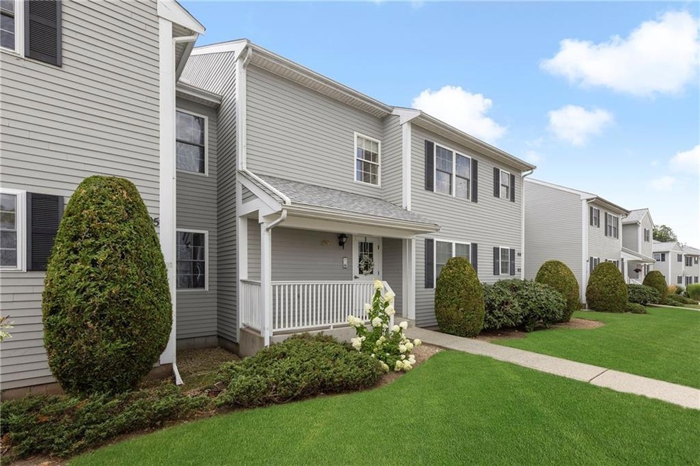 720 Putnam Pike unit 601, Greenville, RI 02828 - photo 1