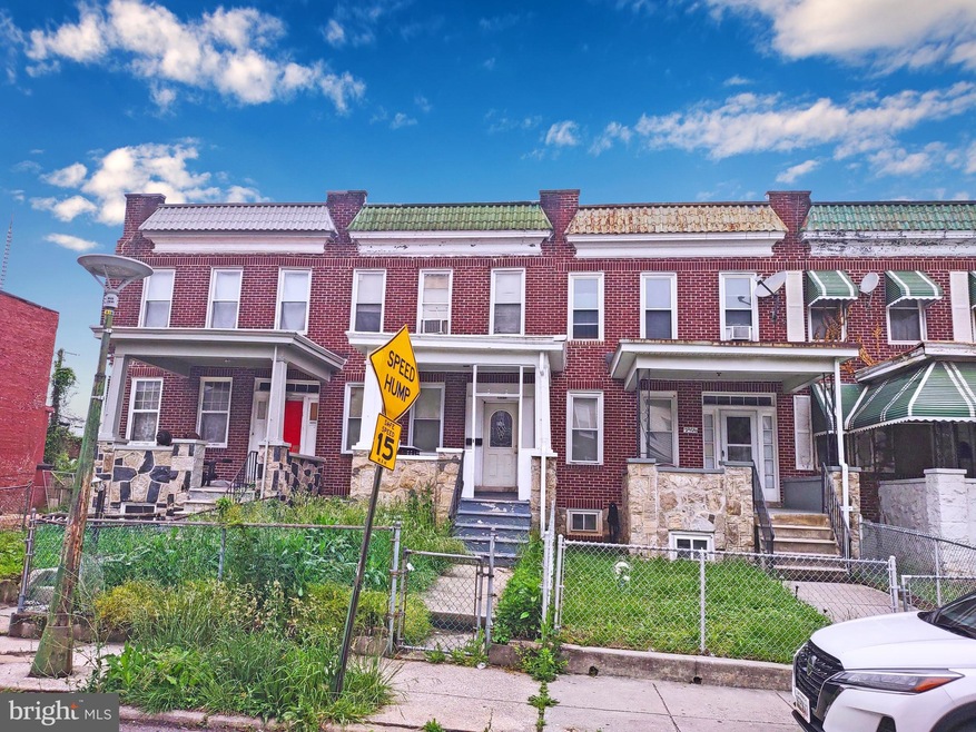 2908 Ridgewood Ave, Baltimore, MD 21215 - photo 1