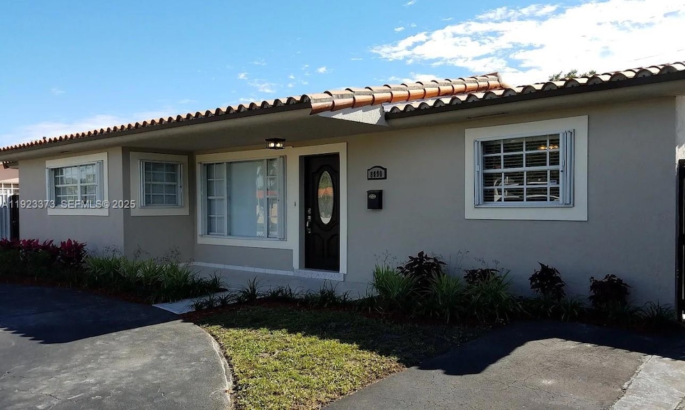 8090 W 18th Lane Rd, Hialeah, FL 33014 - photo 1