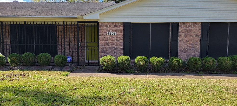 9303 Bertwood St, Houston, TX 77016 - photo 1