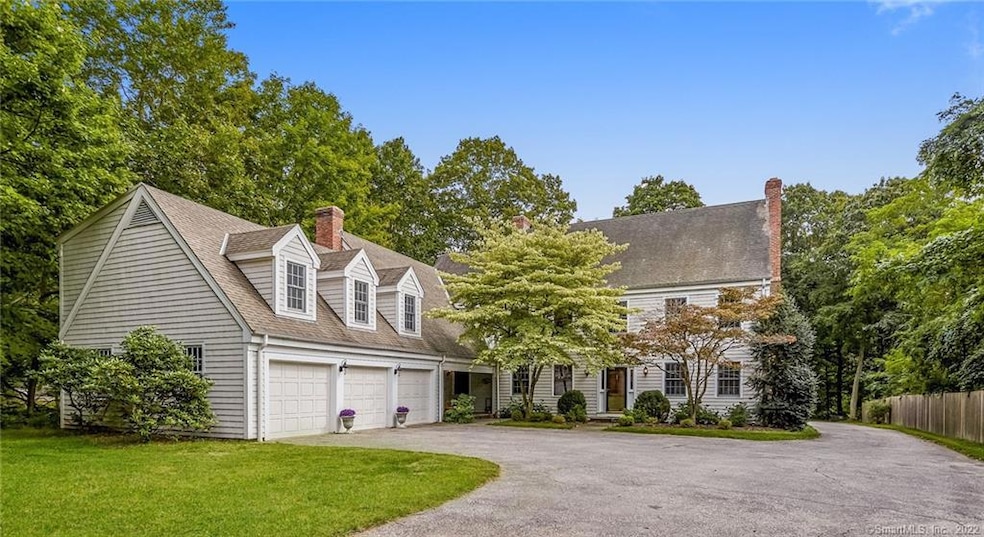 180 Brookbend Rd, Fairfield, CT 06824 - photo 1